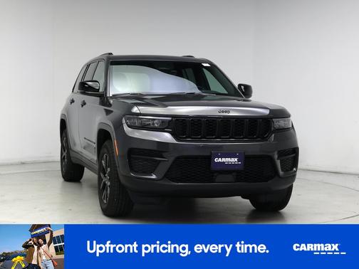 Gray 2025 Jeep Grand Cherokee Altitude X