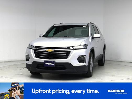 Silver 2022 Chevrolet Traverse LT Cloth