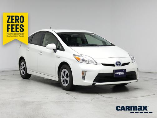 White 2015 Toyota Prius Four