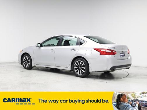 2017 Nissan Altima SV