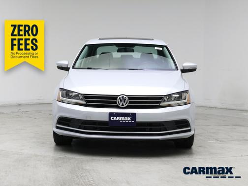 Gray 2017 Volkswagen Jetta SE