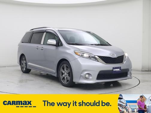2017 Toyota Sienna SE