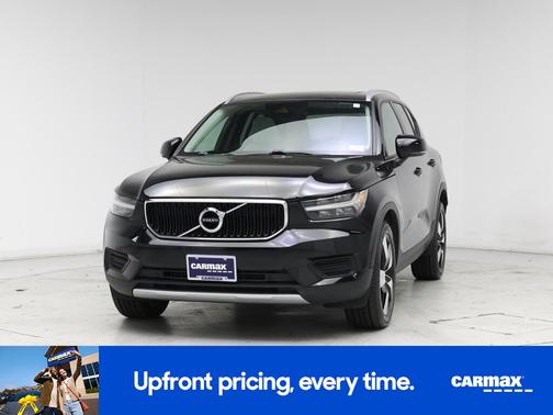 2020 Volvo XC40 T5 Momentum