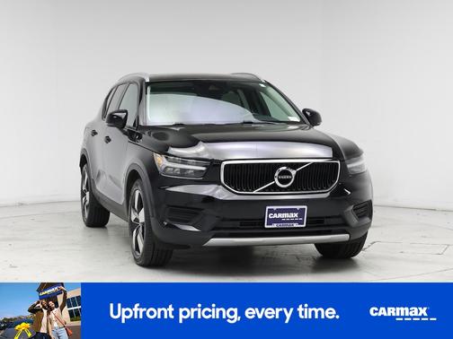 2020 Volvo XC40 T5 Momentum