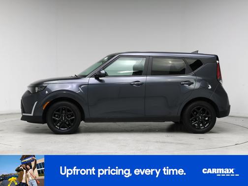 Gray 2024 Kia Soul LX