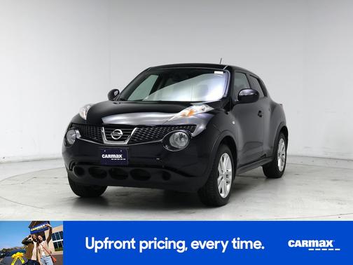 Black 2014 Nissan Juke SV