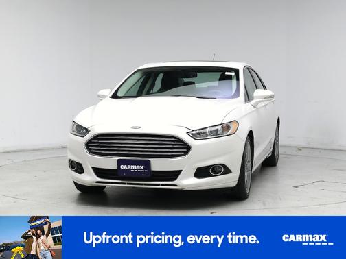 White 2016 Ford Fusion Titanium
