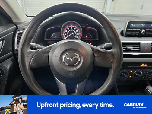 White 2015 Mazda Mazda3 I SV