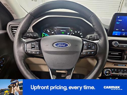 2021 Ford Escape SEL