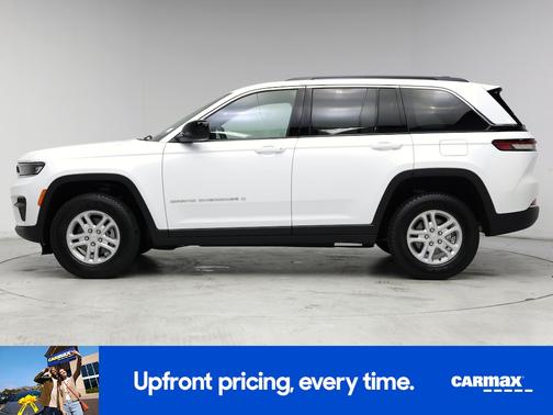 White 2025 Jeep Grand Cherokee Laredo
