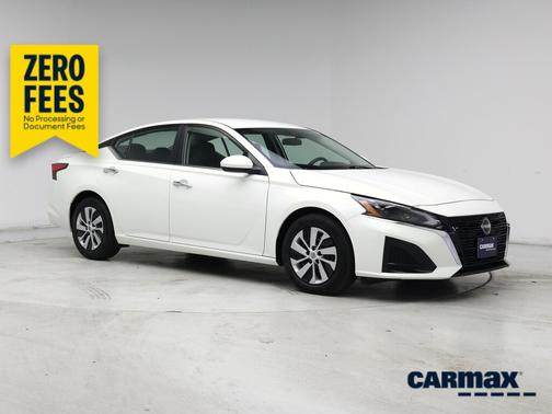 White 2023 Nissan Altima S