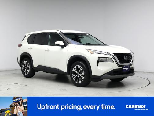 White 2022 Nissan Rogue SV