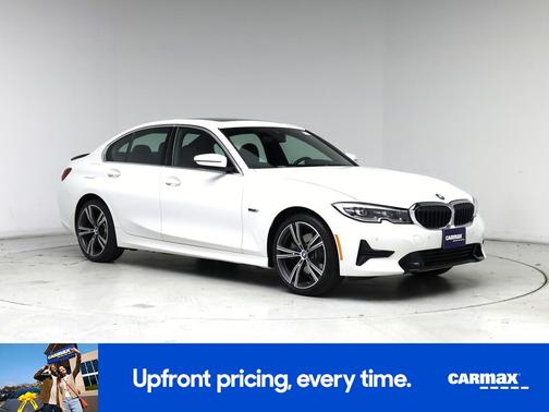 White 2022 BMW 330e