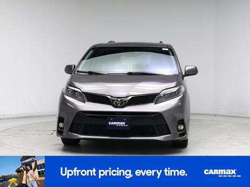 2020 Toyota Sienna SE