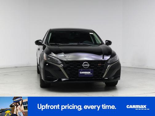 Black 2025 Nissan Altima SR