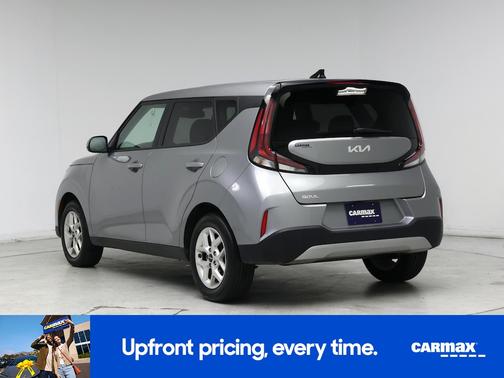 Silver 2025 Kia Soul LX