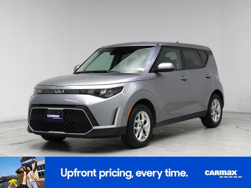 Silver 2025 Kia Soul LX