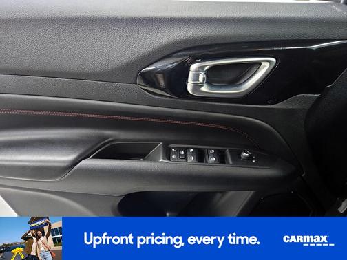 Gray 2022 Jeep Compass Trailhawk