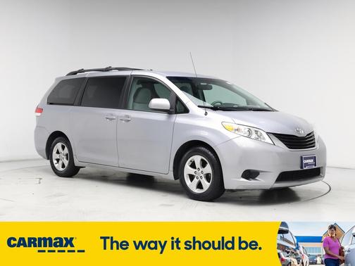 2014 Toyota Sienna LE