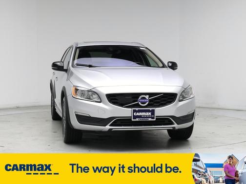 2017 Volvo V60 Cross Country T5