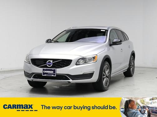 2017 Volvo V60 Cross Country T5