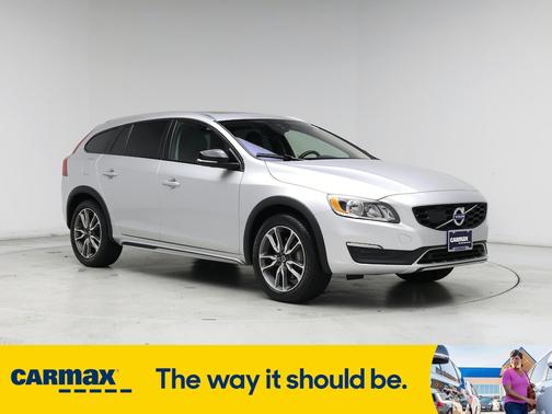 2017 Volvo V60 Cross Country T5