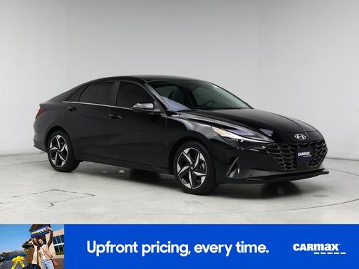 Black 2023 Hyundai ELANTRA Limited