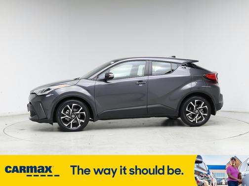 2022 Toyota C-HR XLE