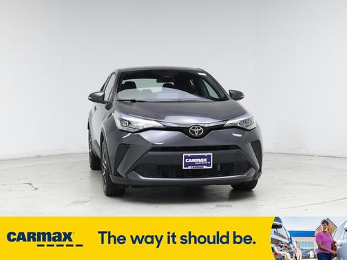 2022 Toyota C-HR XLE