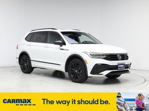 2022 Volkswagen Tiguan SE R-Line Black