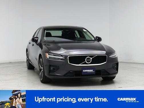 2024 Volvo S60 B5 Plus Dark Theme