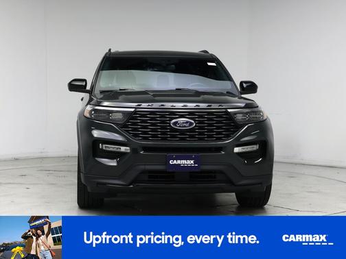 Green 2023 Ford Explorer ST-Line