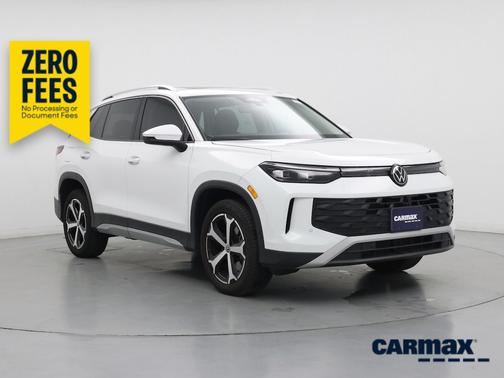 White 2025 Volkswagen Tiguan SE