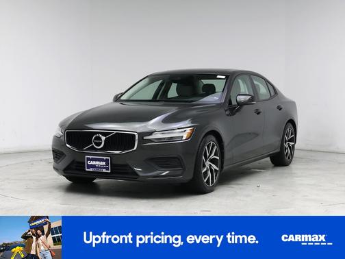 2020 Volvo S60 T5 Momentum