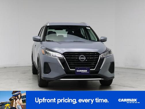Gray 2023 Nissan Kicks SV