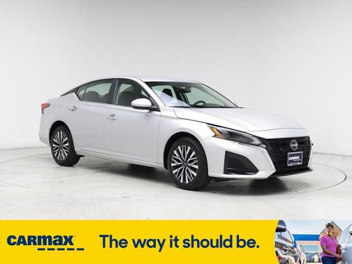 2023 Nissan Altima SV