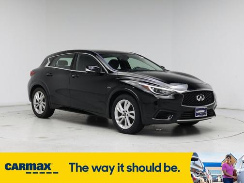 2018 INFINITI QX30 Luxury