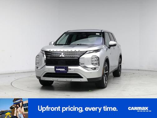 2023 Mitsubishi Outlander PHEV SE