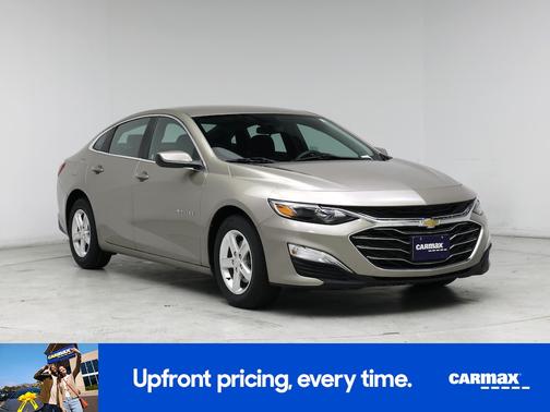 Gold 2022 Chevrolet Malibu LS