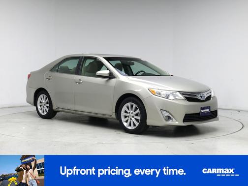 Gray 2014 Toyota Camry Hybrid XLE