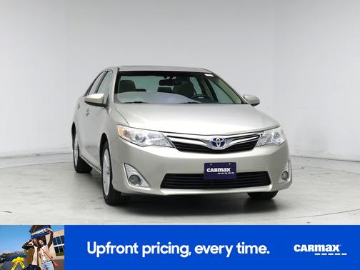Gray 2014 Toyota Camry Hybrid XLE