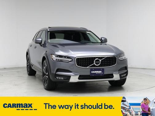 2019 Volvo V90 T5 Cross Country