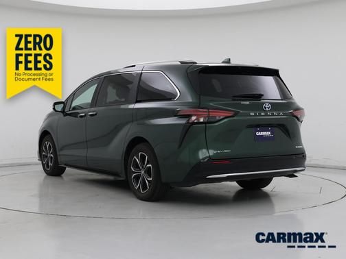 Green 2025 Toyota Sienna Platinum