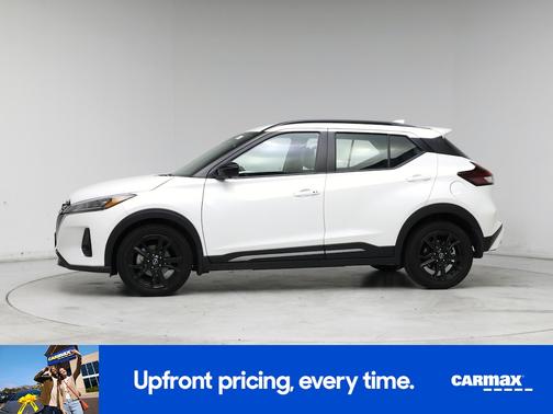 White 2024 Nissan Kicks SR