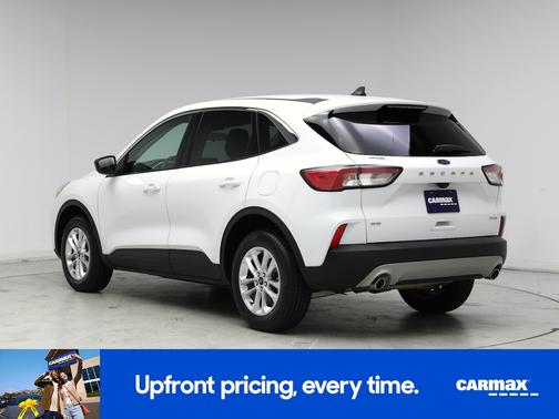 White 2022 Ford Escape SE