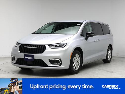 Silver 2024 Chrysler Pacifica Touring L