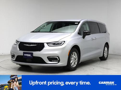 Silver 2024 Chrysler Pacifica Touring L