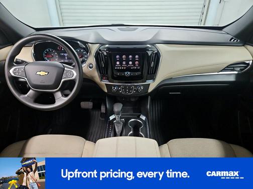 White 2023 Chevrolet Traverse LS