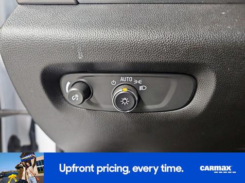 White 2023 Chevrolet Traverse LS