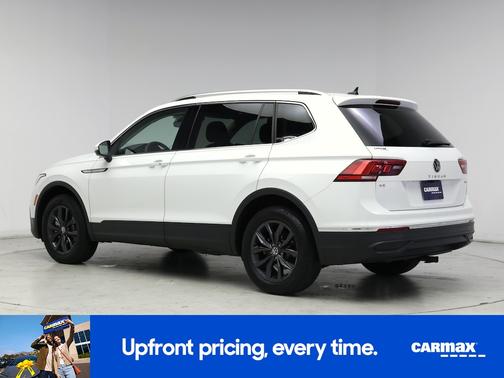 White 2024 Volkswagen Tiguan SE